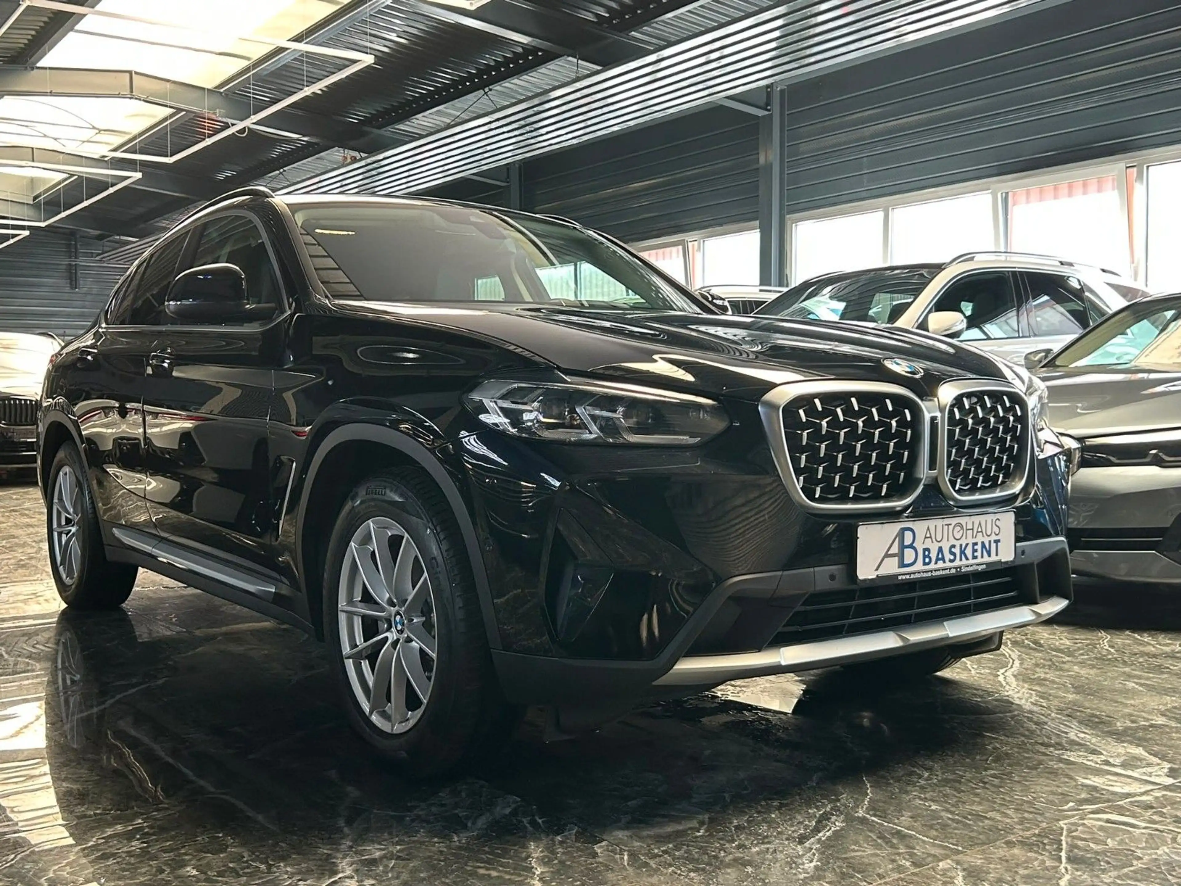 BMW X4 xDrive 20 d SPORT*KAMERA*LEDER*SHZ*LED*AHK — photo 9