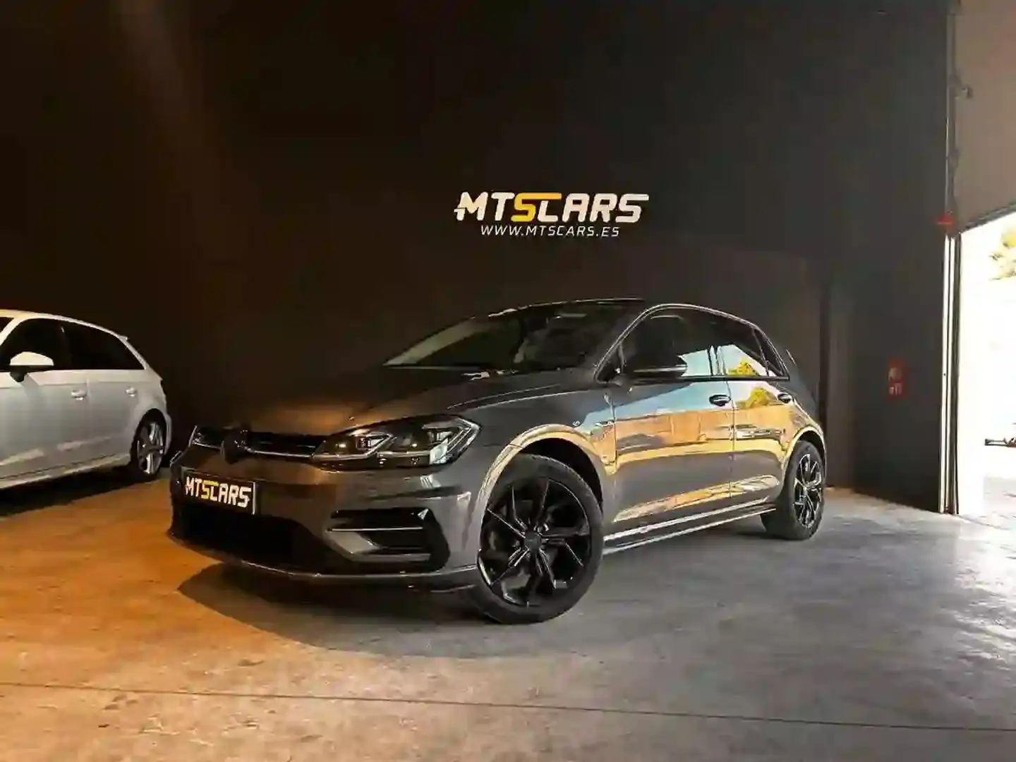 Volkswagen Golf 1.5 TSI Evo Sport DSG7 110kW Marrón - 1