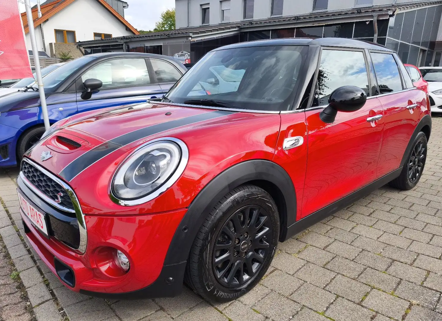 MINI Cooper S Mini 5-trg. 2.0 Automatik Rot - 2