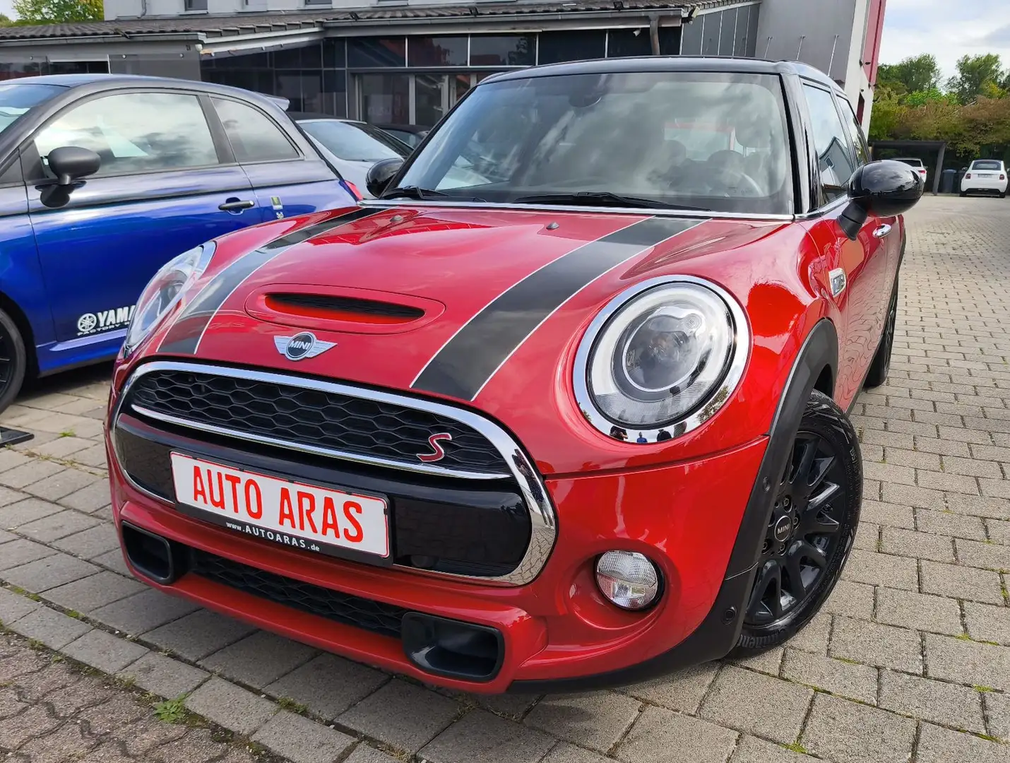 MINI Cooper S Mini 5-trg. 2.0 Automatik Rot - 1