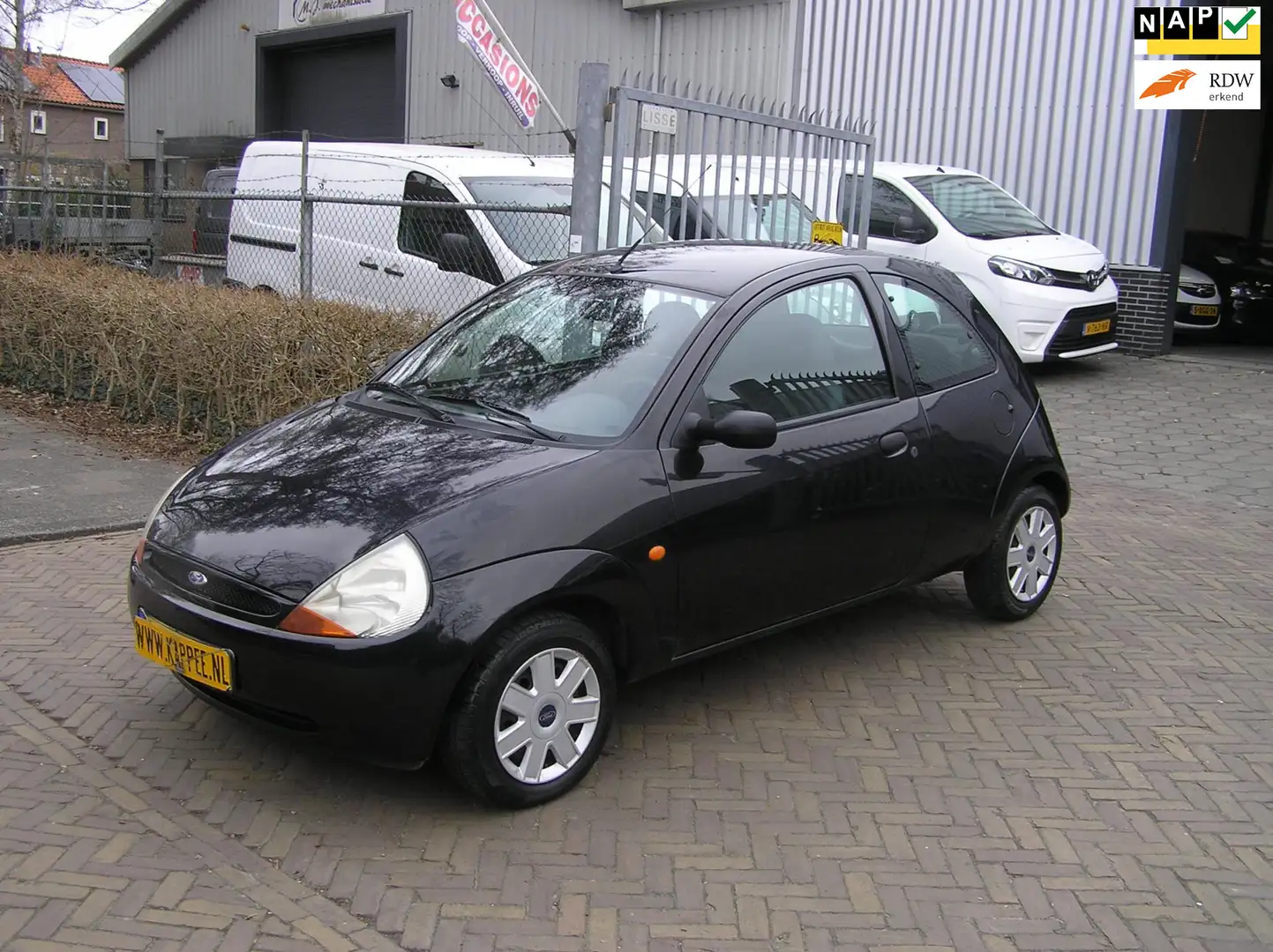 Ford Ka/Ka+ 1.3 Cool & Sound 125 d km nap 1e eigenaar airco ap Zwart - 1
