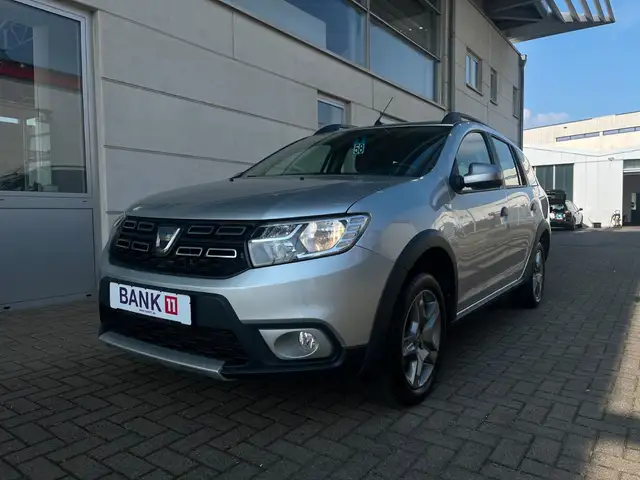 Dacia Logan MCV II Stepway*1.Hand*Navi*Kamera*AHK*Klima*