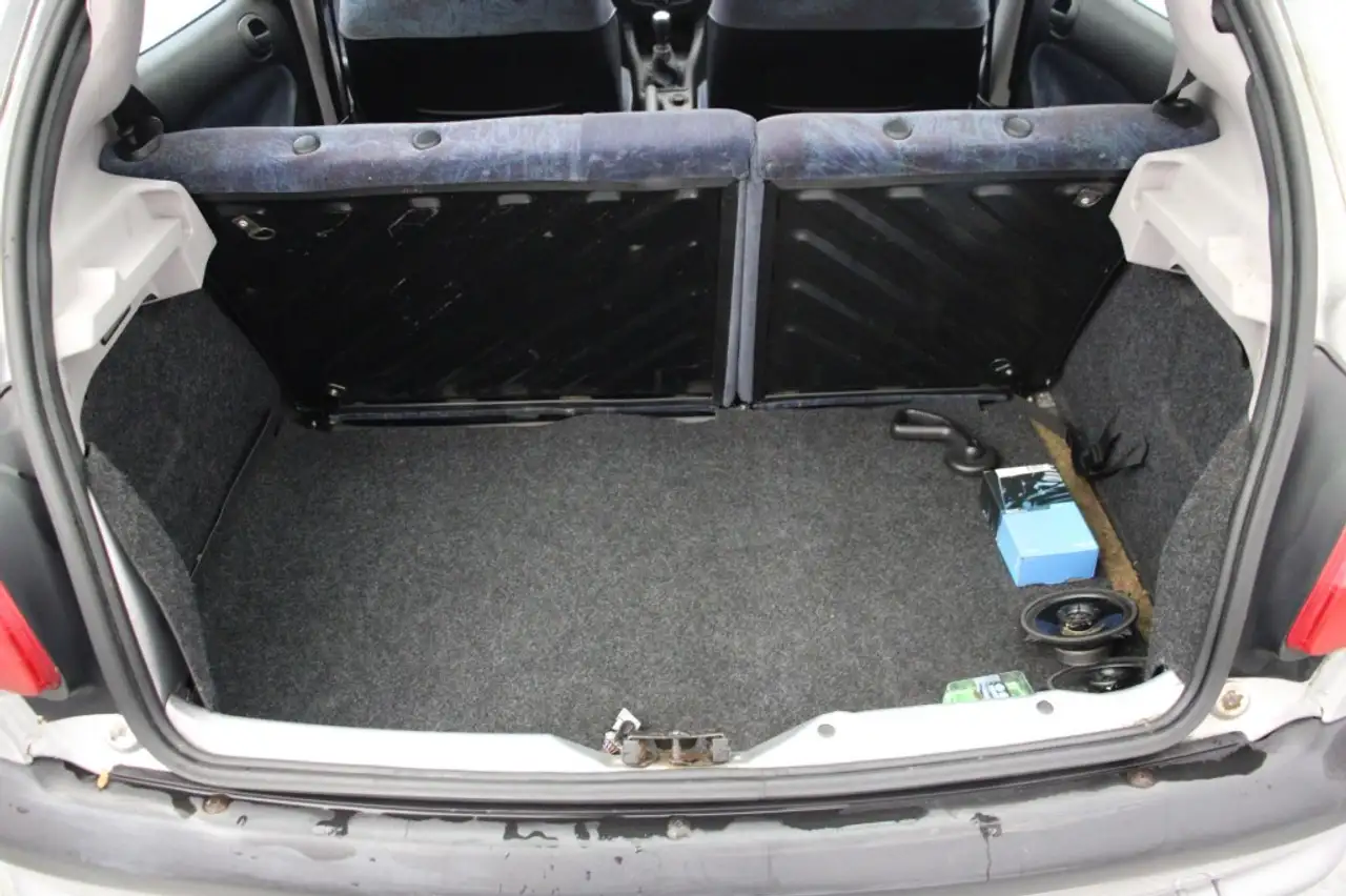 Peugeot 206 1.4 XT 5 deurs - Nieuwe APK! - Lichtmetalen Velgen, foto 7