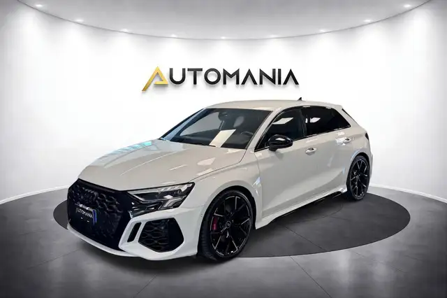 Audi RS TFSI quattro S tronic
