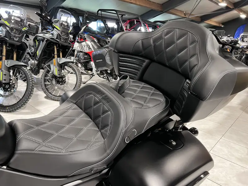 Indian Pursuit DARK HORSE - foto 7