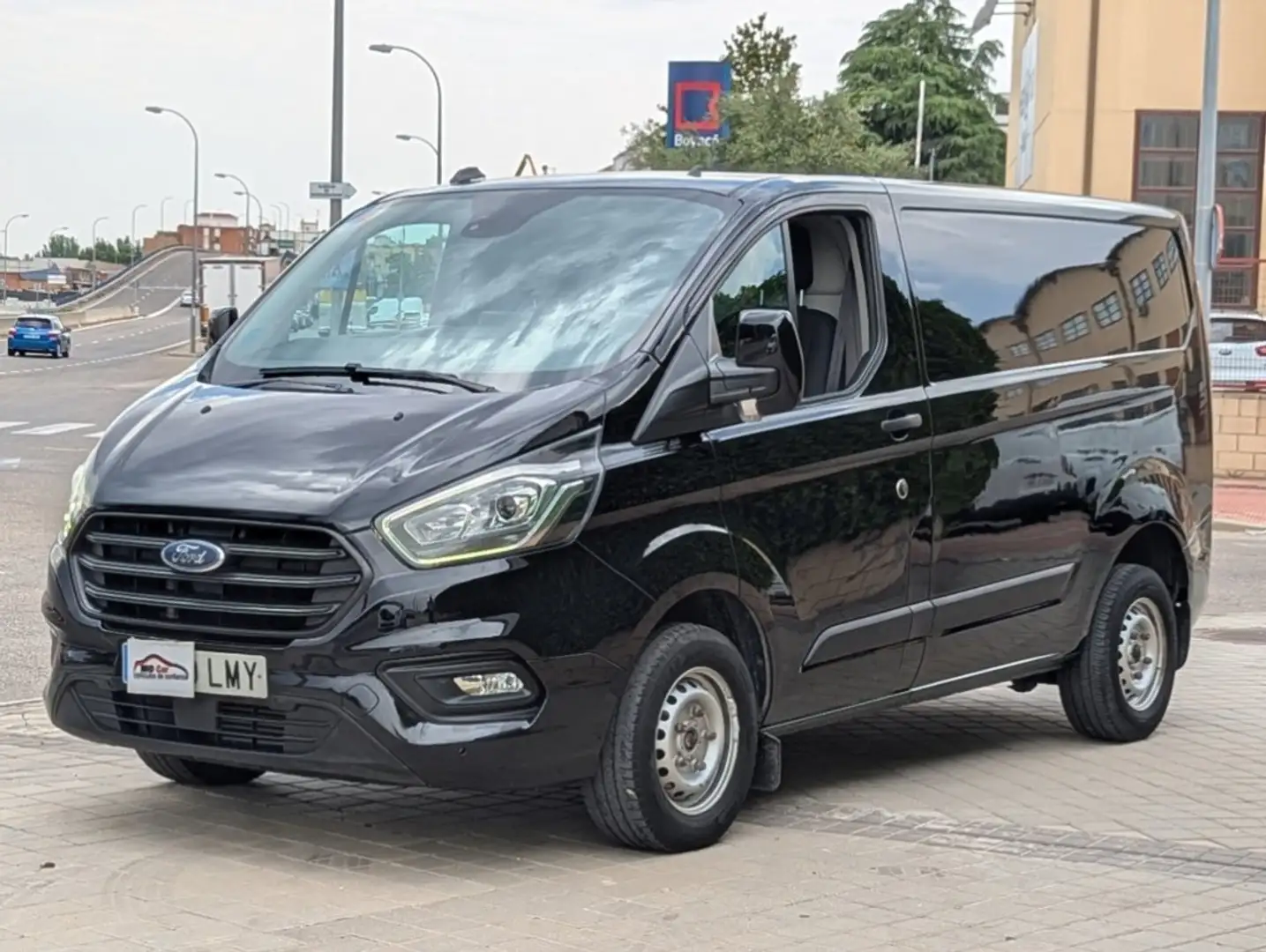 Ford Transit Custom FT 280 L1 Van Trend 130 Zwart - 1