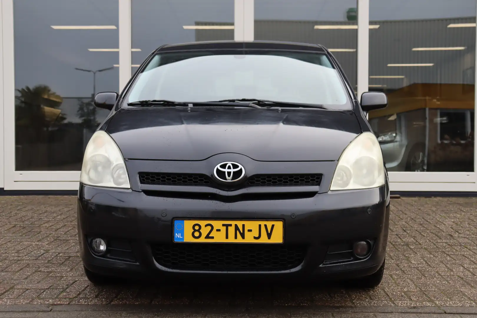 Toyota Verso 1.8 VVT-i Dynamic 7p, Automaat, Trekhaak, Airco, C Zwart - 2