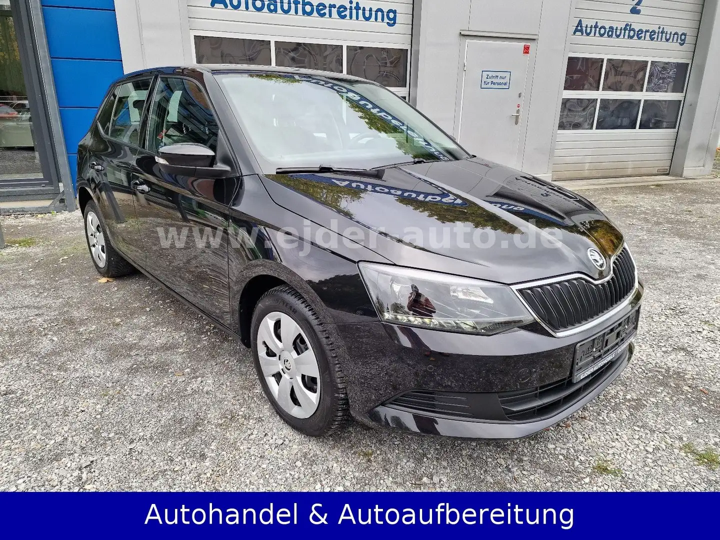 Skoda Fabia 1.0 Ambition *SCHECKHEFT*INSP. BEI SKODA* Noir - 2
