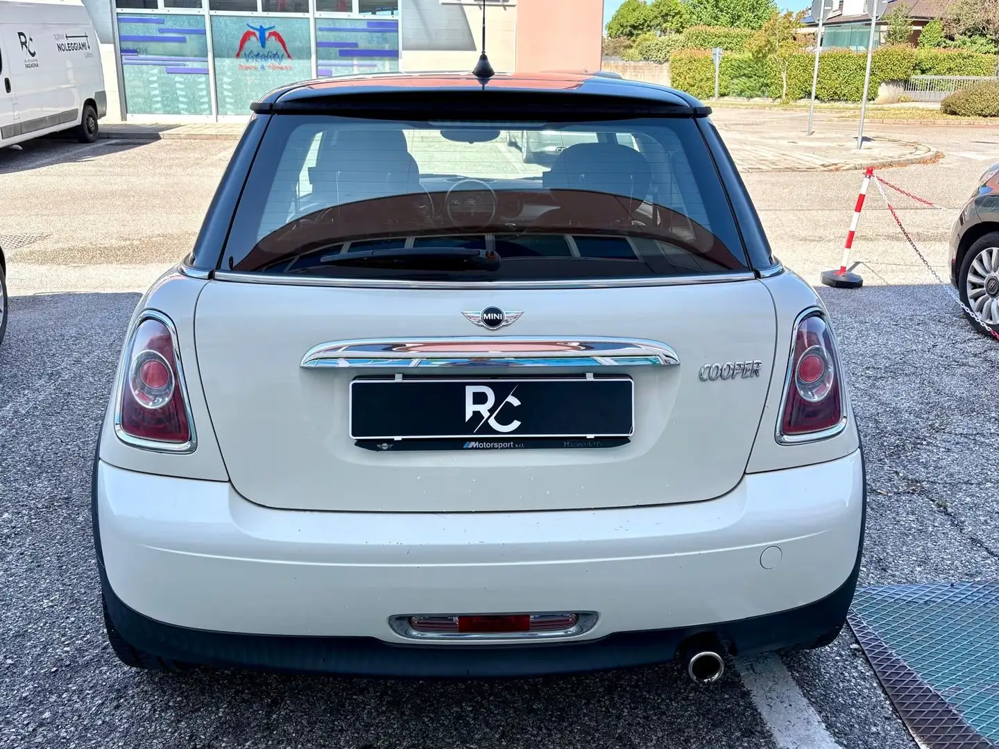MINI Cooper Mini III R56 2007 Hatchback 1.6 122cv FL Beige - 2