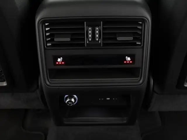 Porsche Cayenne view 20