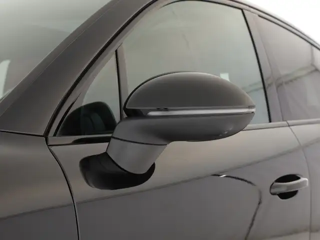 Porsche Cayenne view 22