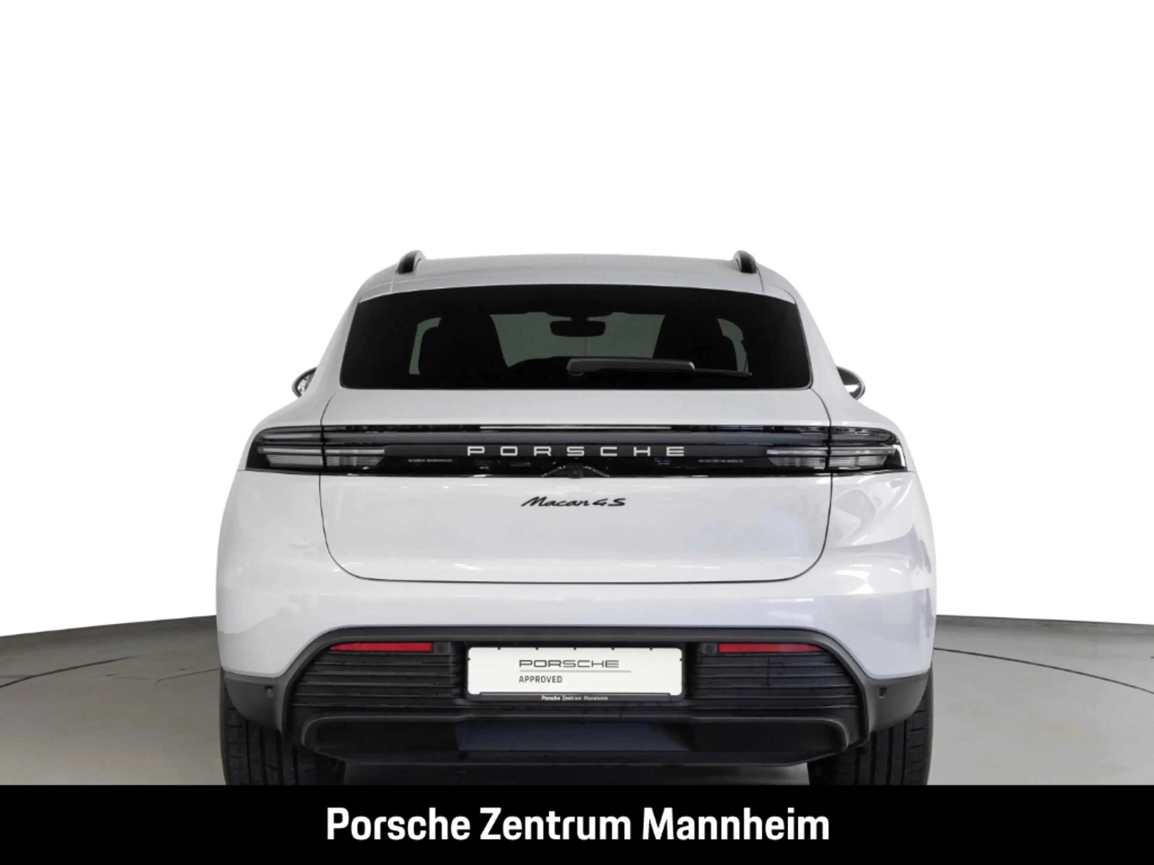 Porsche Macan 4S Anhängevorrichtung SurroundView Luft Hinterachs — photo 7