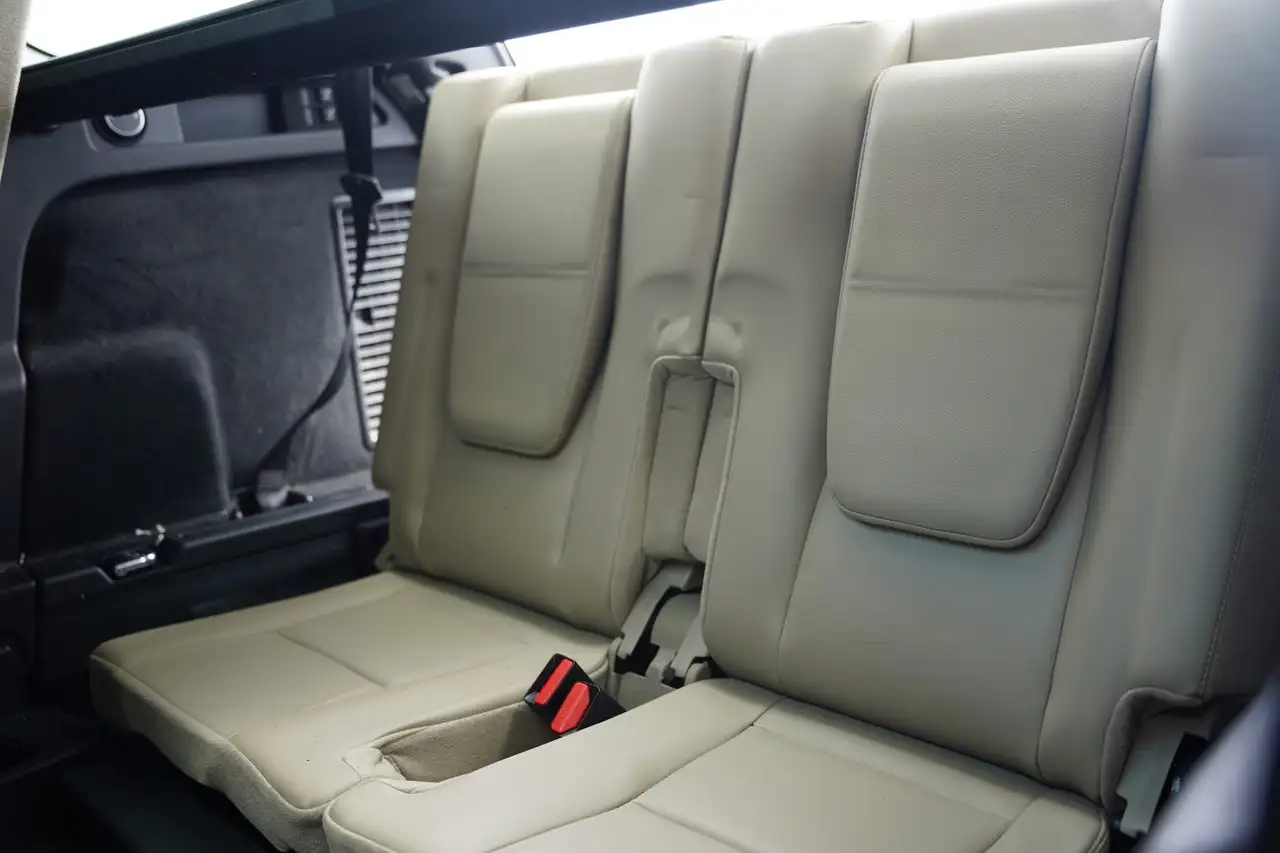 Land Rover Discovery Sport снимка Land Rover Discovery Sport