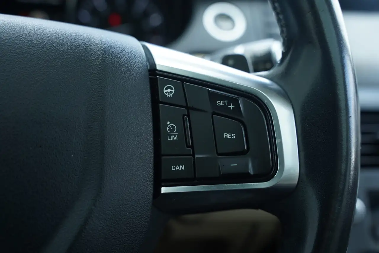Land Rover Discovery Sport снимка Land Rover Discovery Sport