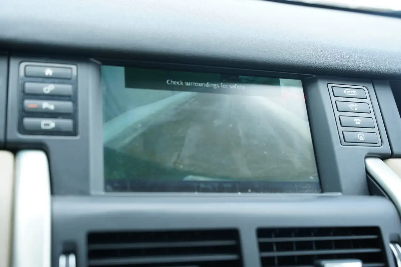 Land Rover Discovery Sport снимка Land Rover Discovery Sport