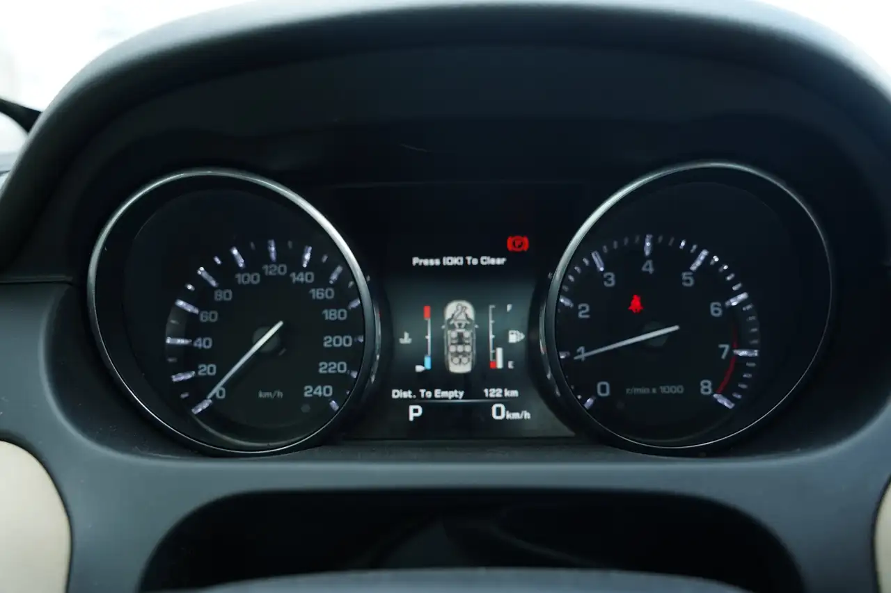 Land Rover Discovery Sport снимка Land Rover Discovery Sport