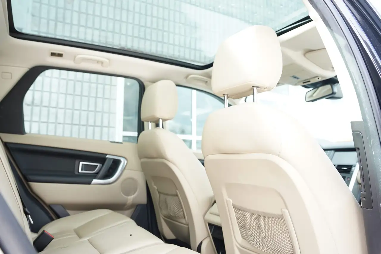 Land Rover Discovery Sport снимка Land Rover Discovery Sport