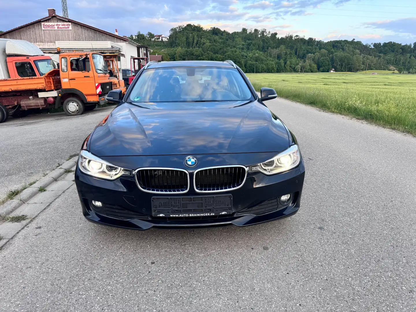BMW 318 318 d Negro - 1
