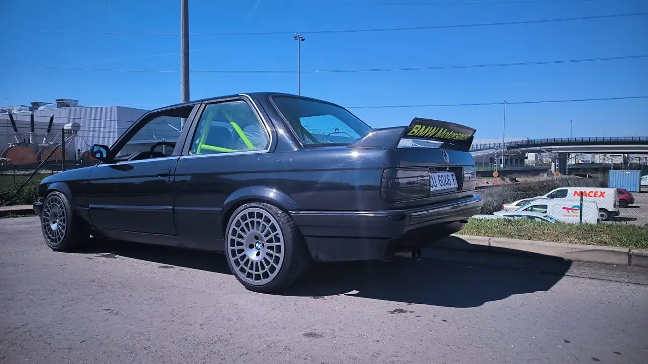 BMW 325i, foto 7