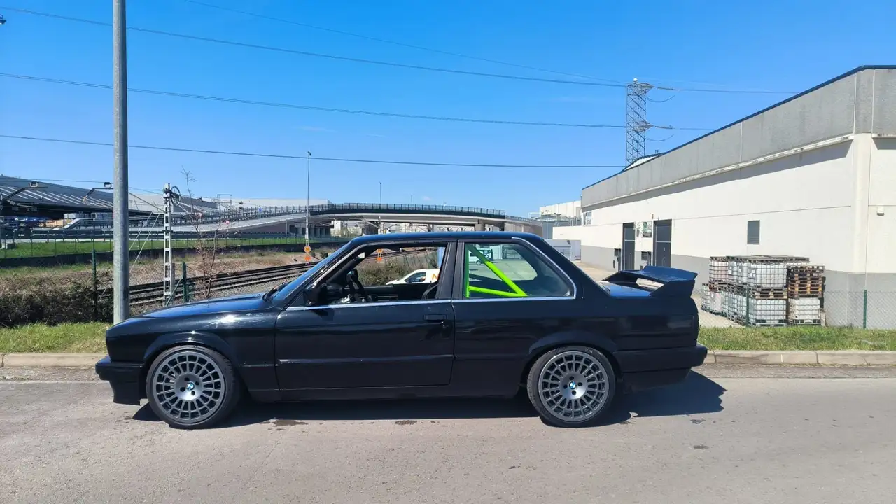BMW 325i, foto 3