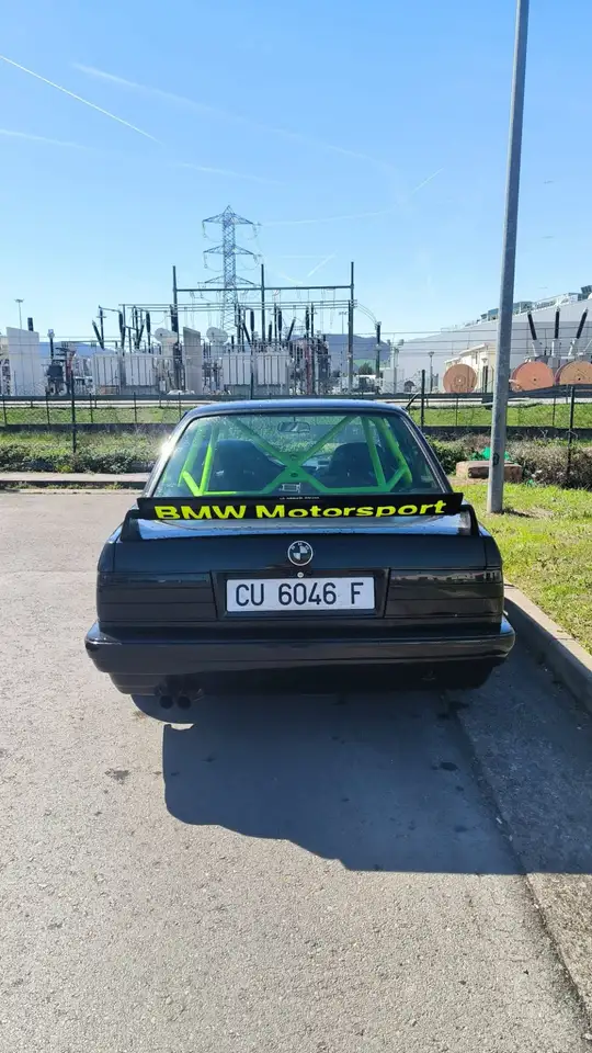 BMW 325i, foto 2