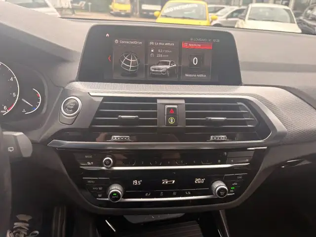 BMW X3 view 5
