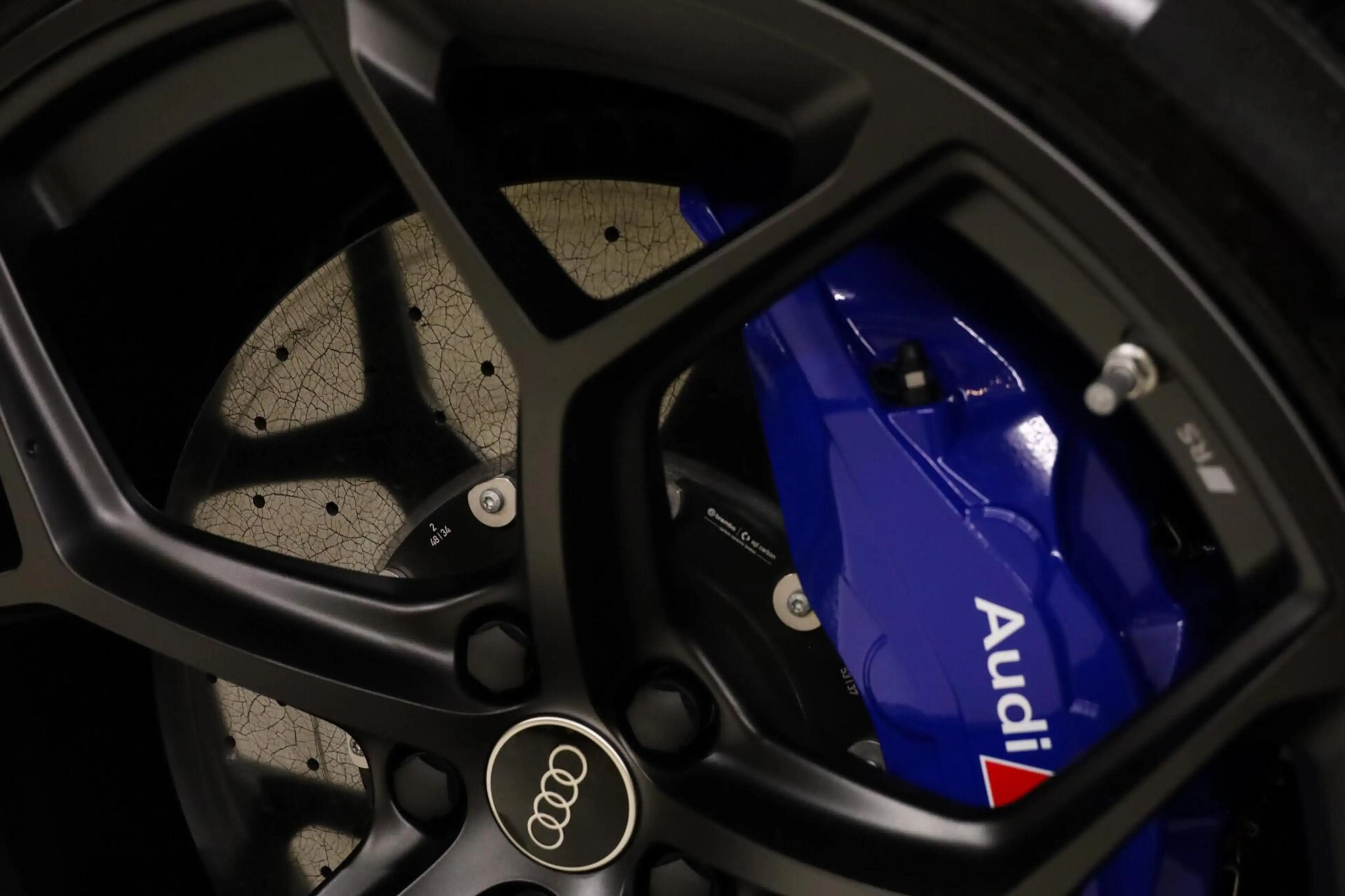 Audi RS Q8 Quattro Performance|Keramisch|Massage|Full Carbon| — photo 17