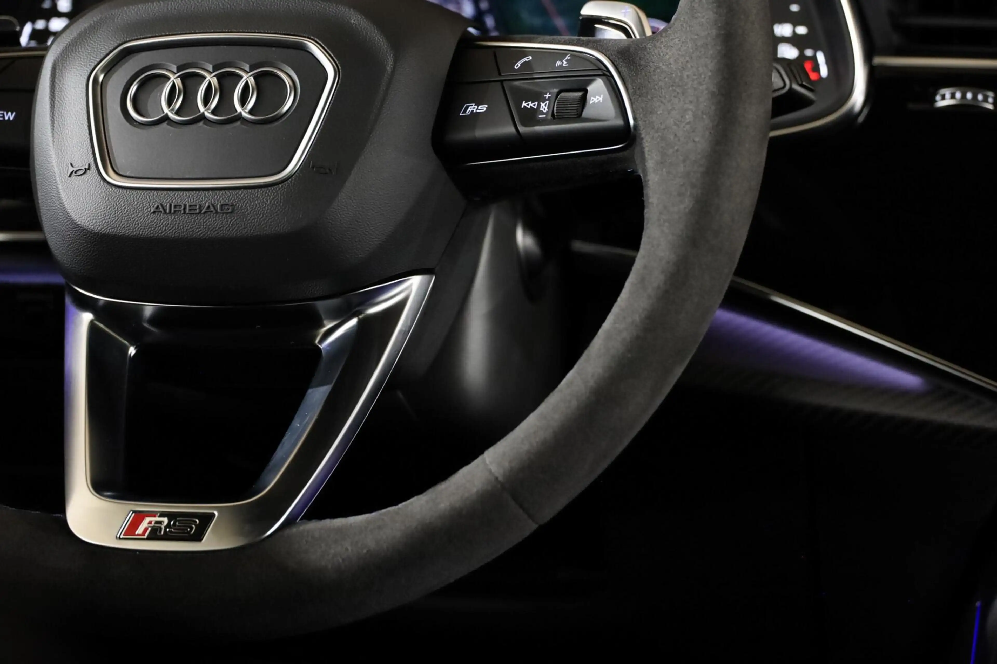 Audi RS Q8 Quattro Performance|Keramisch|Massage|Full Carbon| — photo 38
