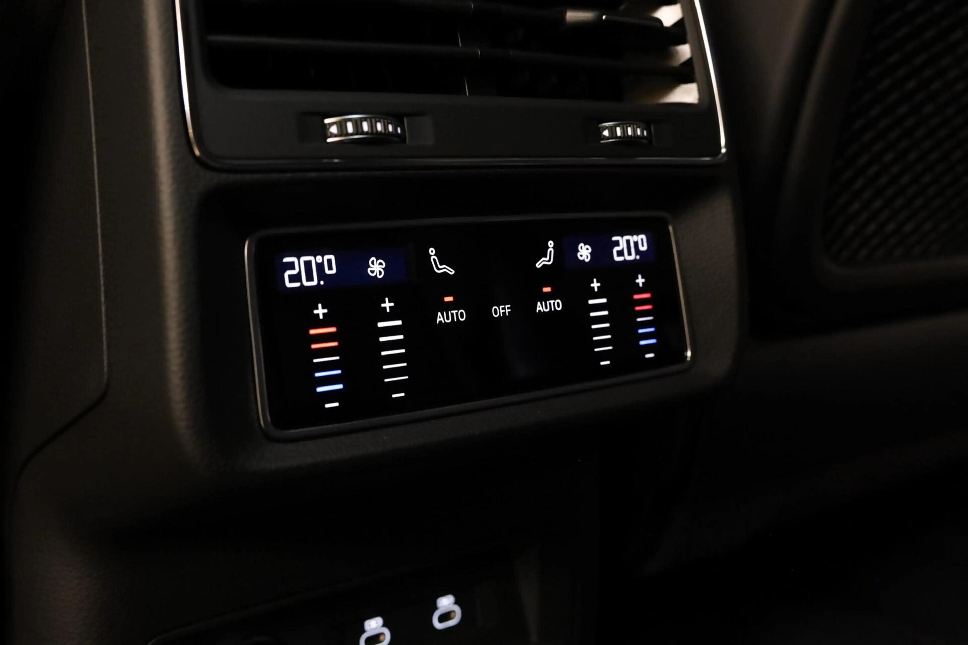Audi RS Q8 Quattro Performance|Keramisch|Massage|Full Carbon| — photo 13