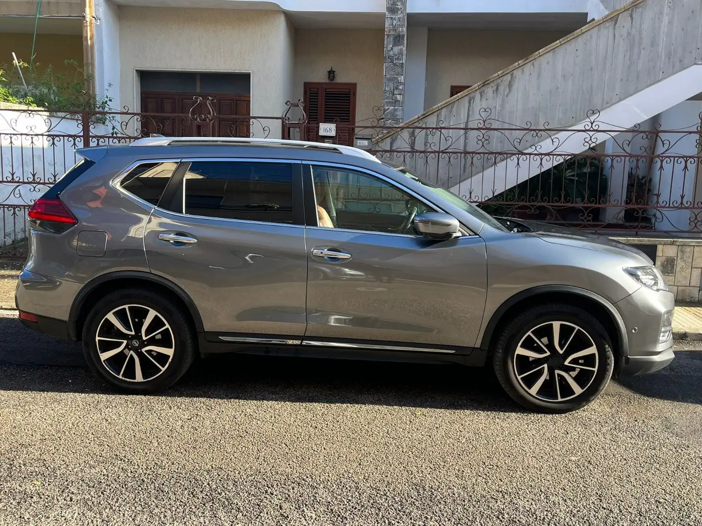 Nissan X-Trail X-Trail III 2019 1.6 dci Tekna 2wd Бежевый - 1