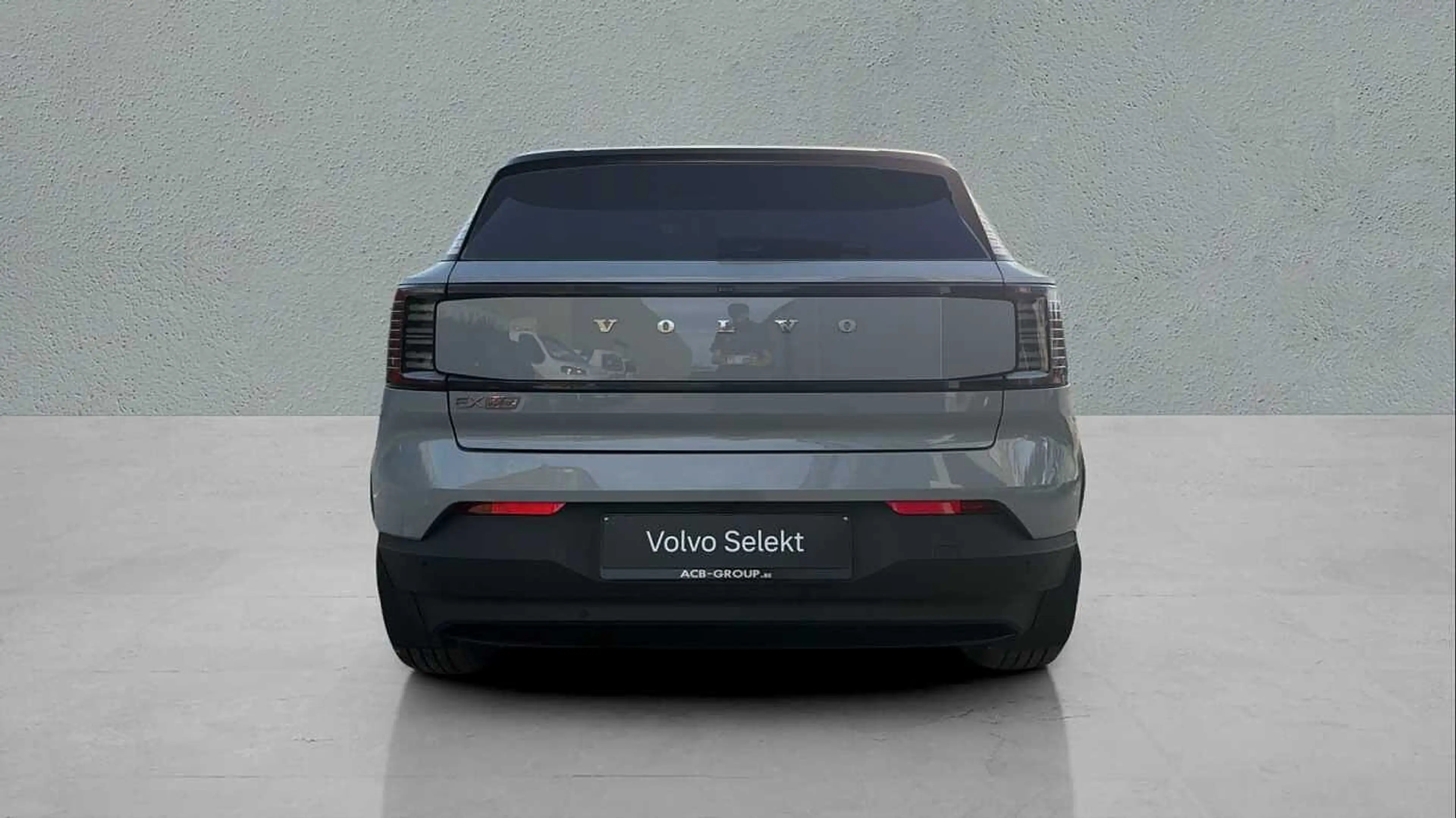 Volvo EX30 Plus, Single Motor Extended Range — photo 8