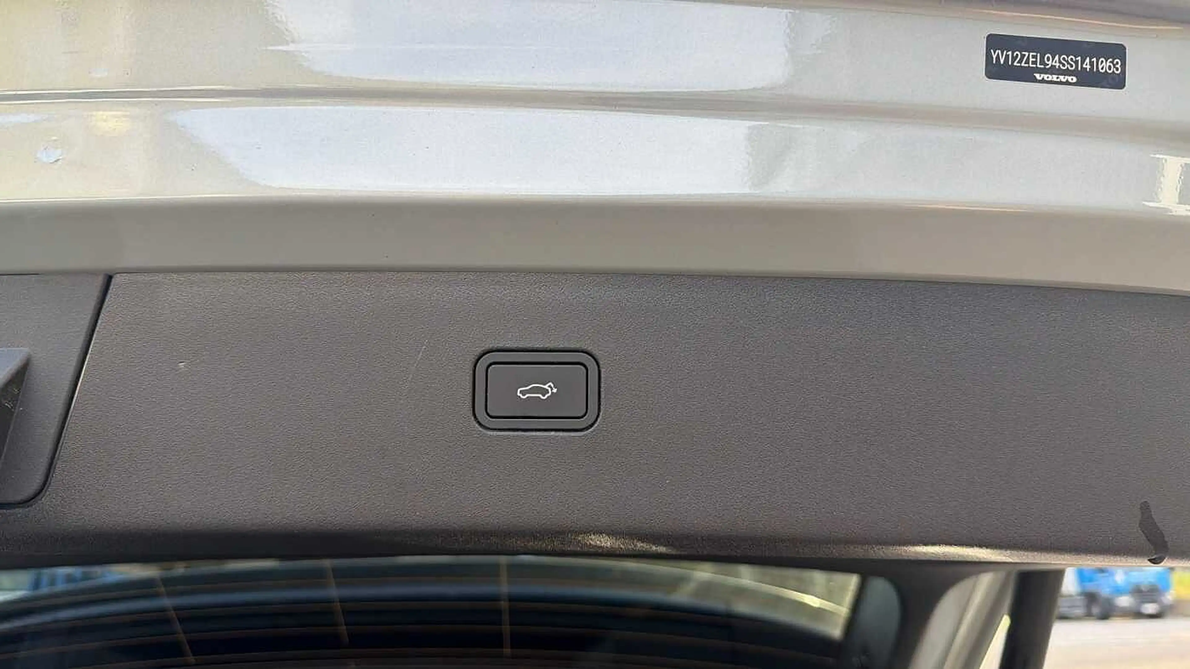 Volvo EX30 Plus, Single Motor Extended Range — photo 15
