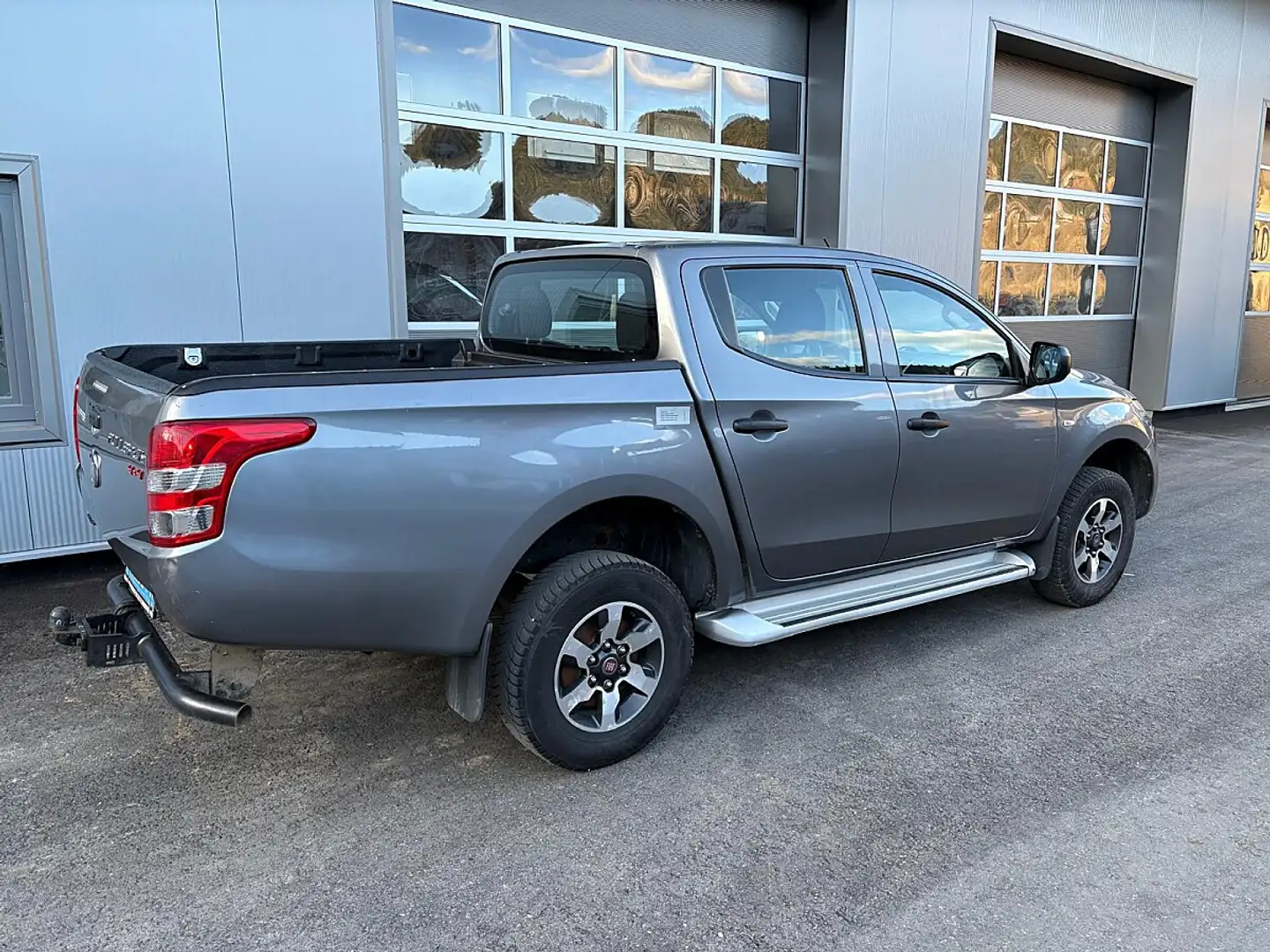 Fiat Fullback Fullback DK SX Grau - 2