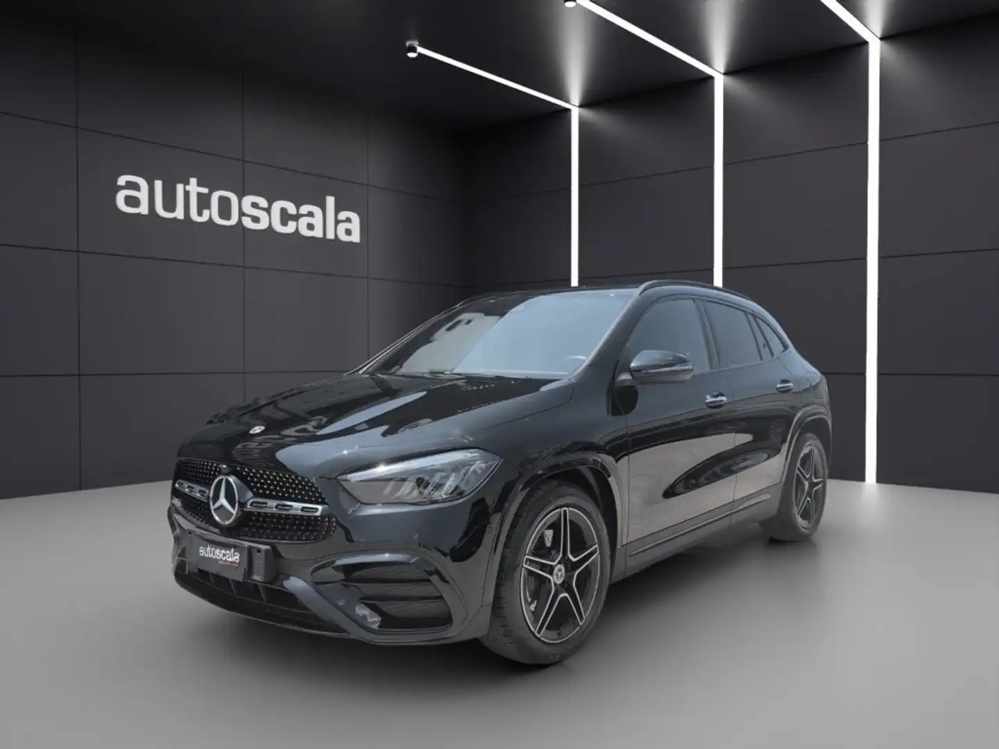 Mercedes-Benz GLA 200 Automatic AMG Line Premium Nero - 1
