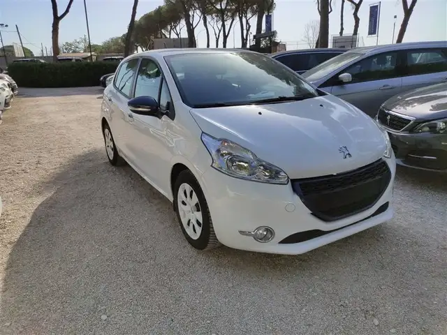 2015 Peugeot 208 in White for sale