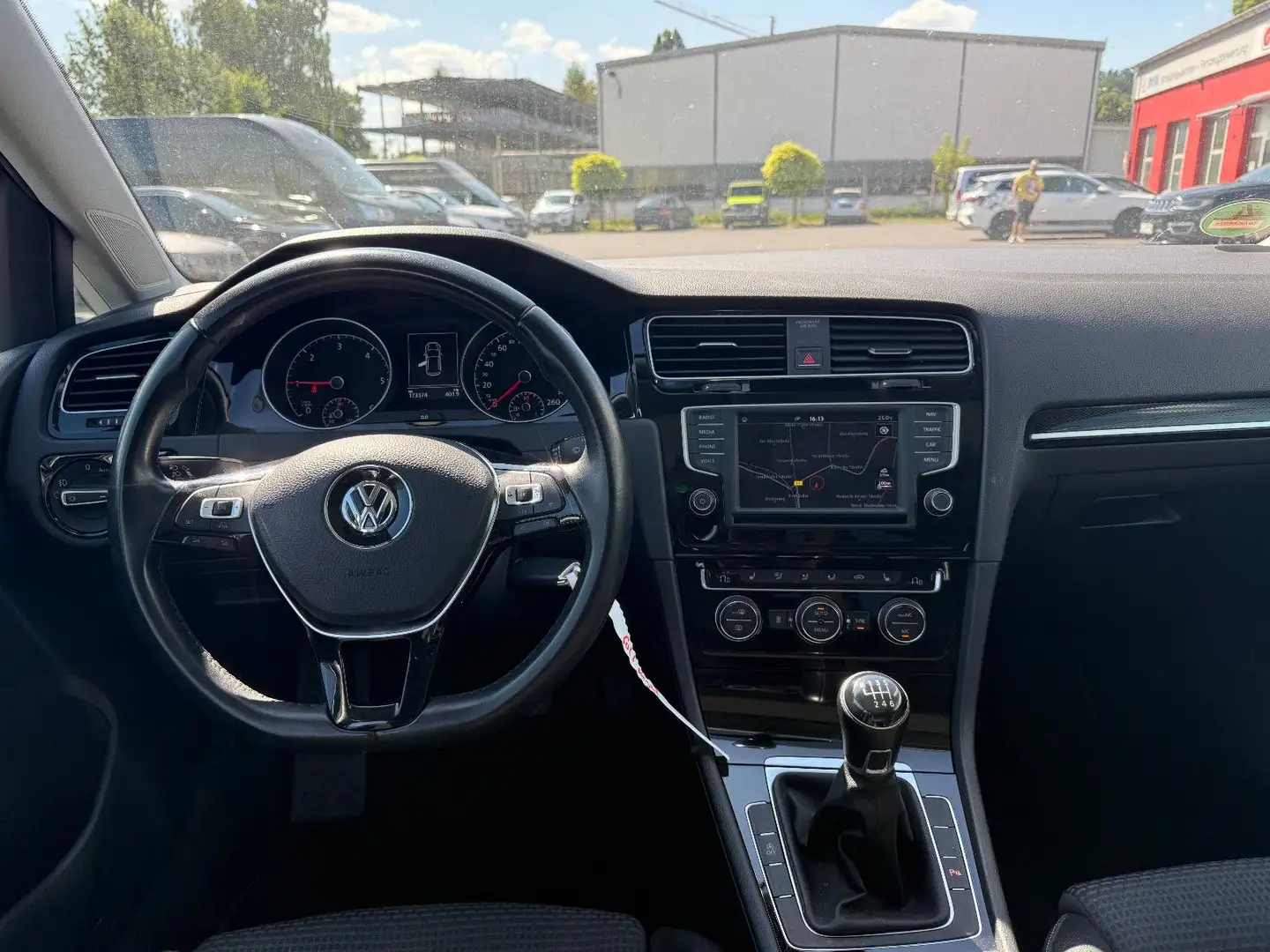 Volkswagen Golf VII Lim. Highl.+Xenon+Navi+Stdhzg.+SHZ+P.Da Noir - 2