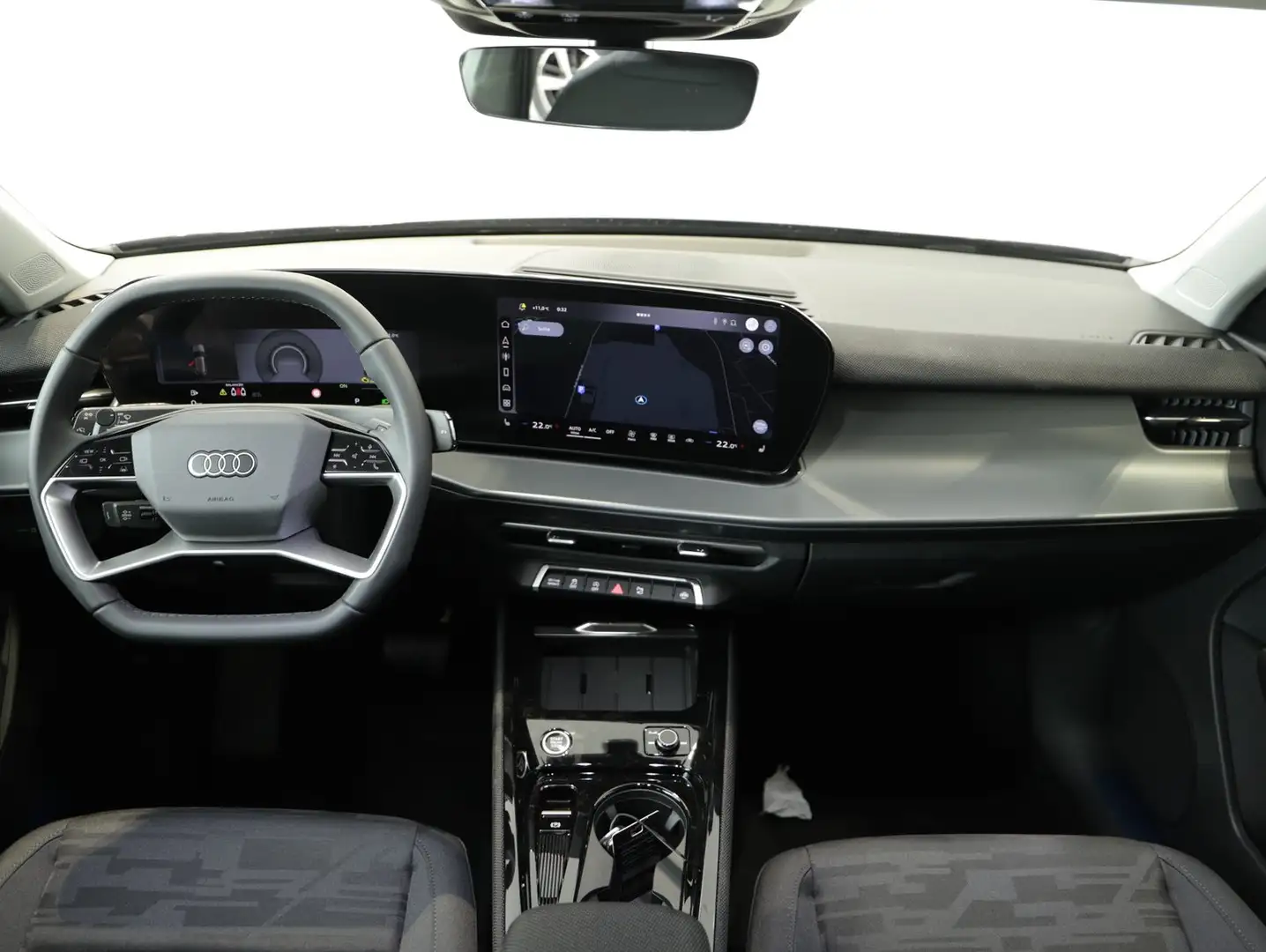 Audi Q3 TFSI quattro 150 kW  intense Schwarz - 2