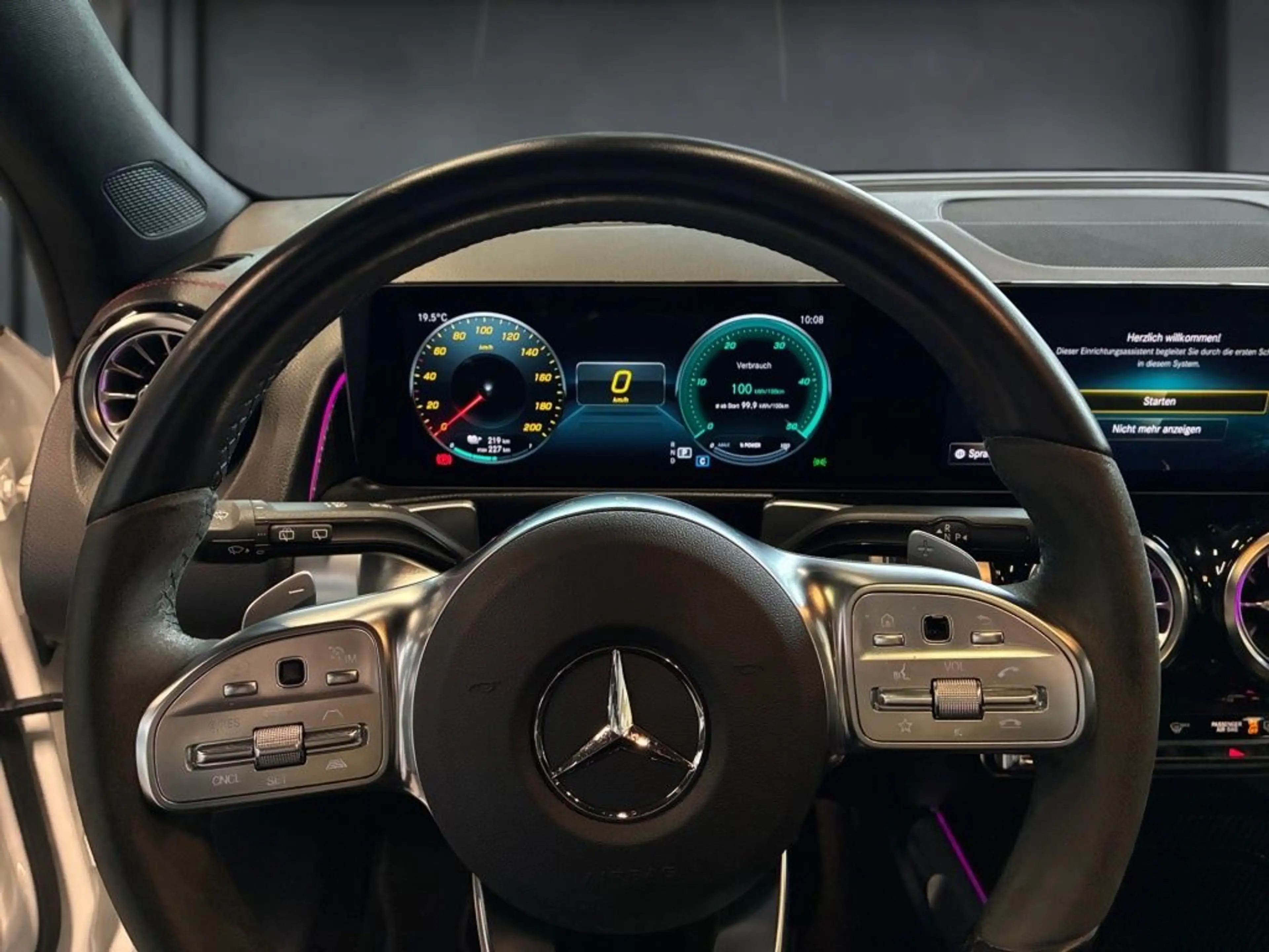Mercedes-Benz EQB 300 4M AMG NIGHT+LED+DISTR+HuD+SOUND+PANO — photo 7