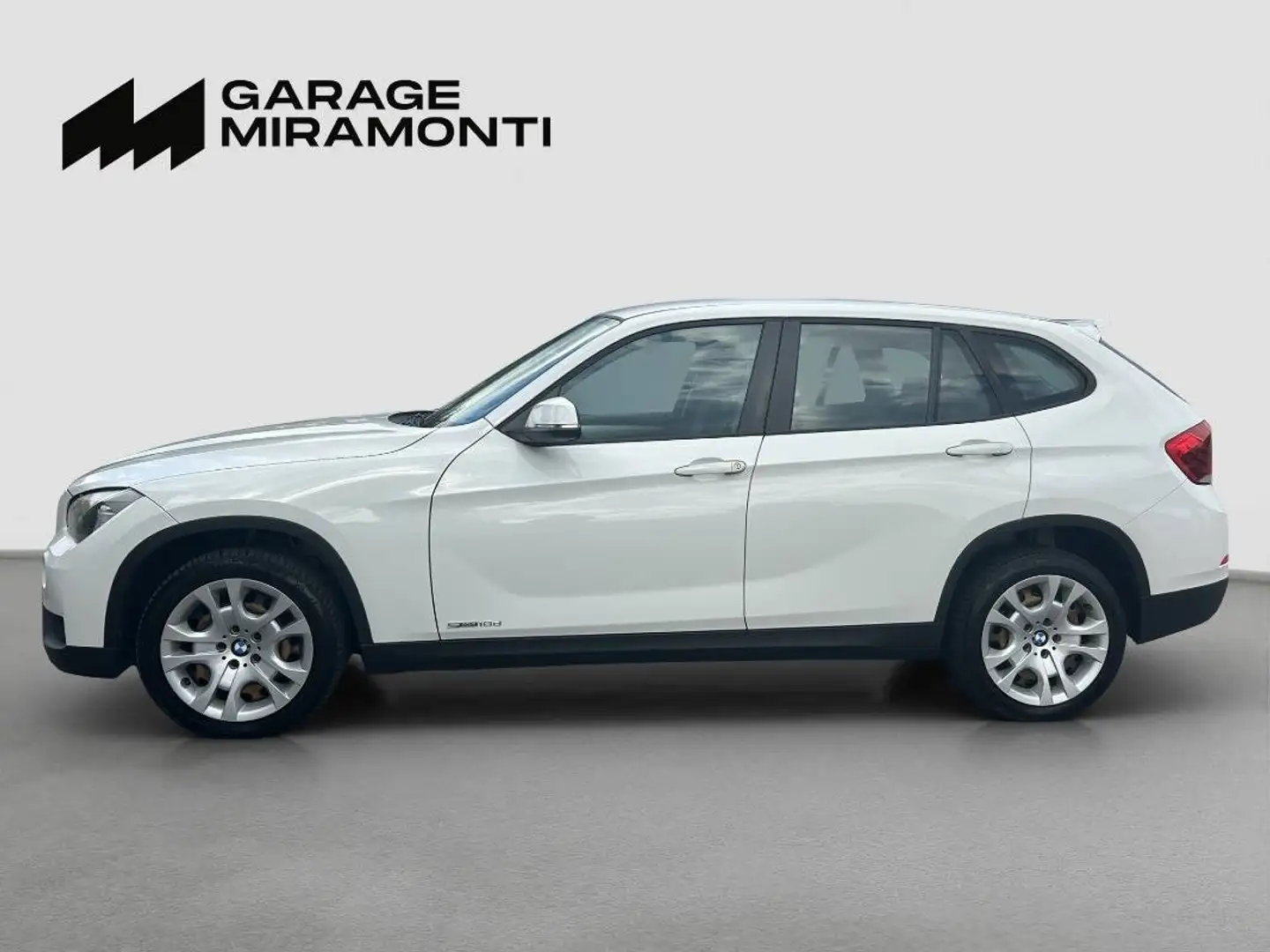 BMW X1 Sdrive18d my12 Blanc - 2