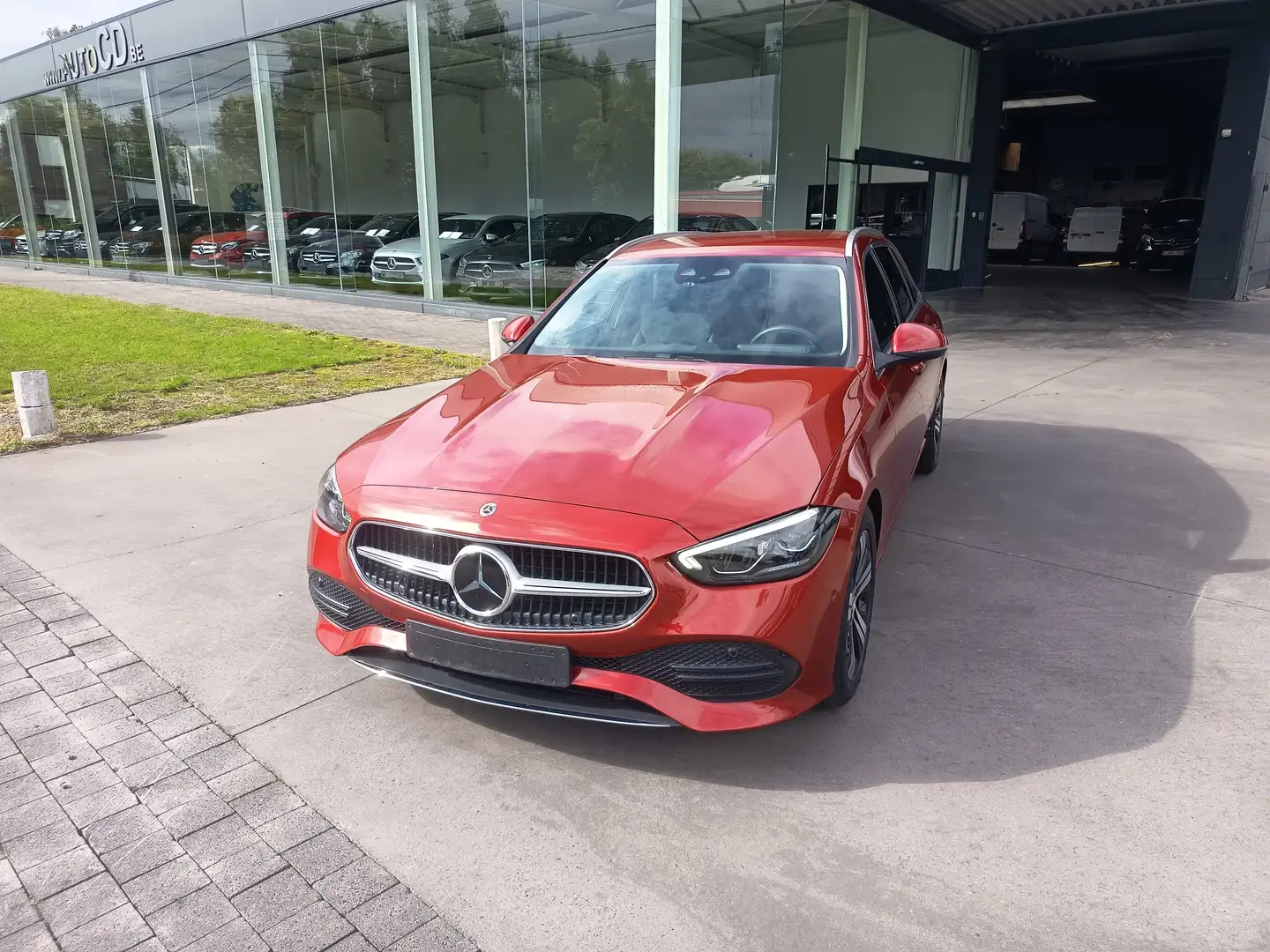 Mercedes-Benz C 200 C 200d Avantgarde Ambiente Camera 9G-TRONIC Rood - 2