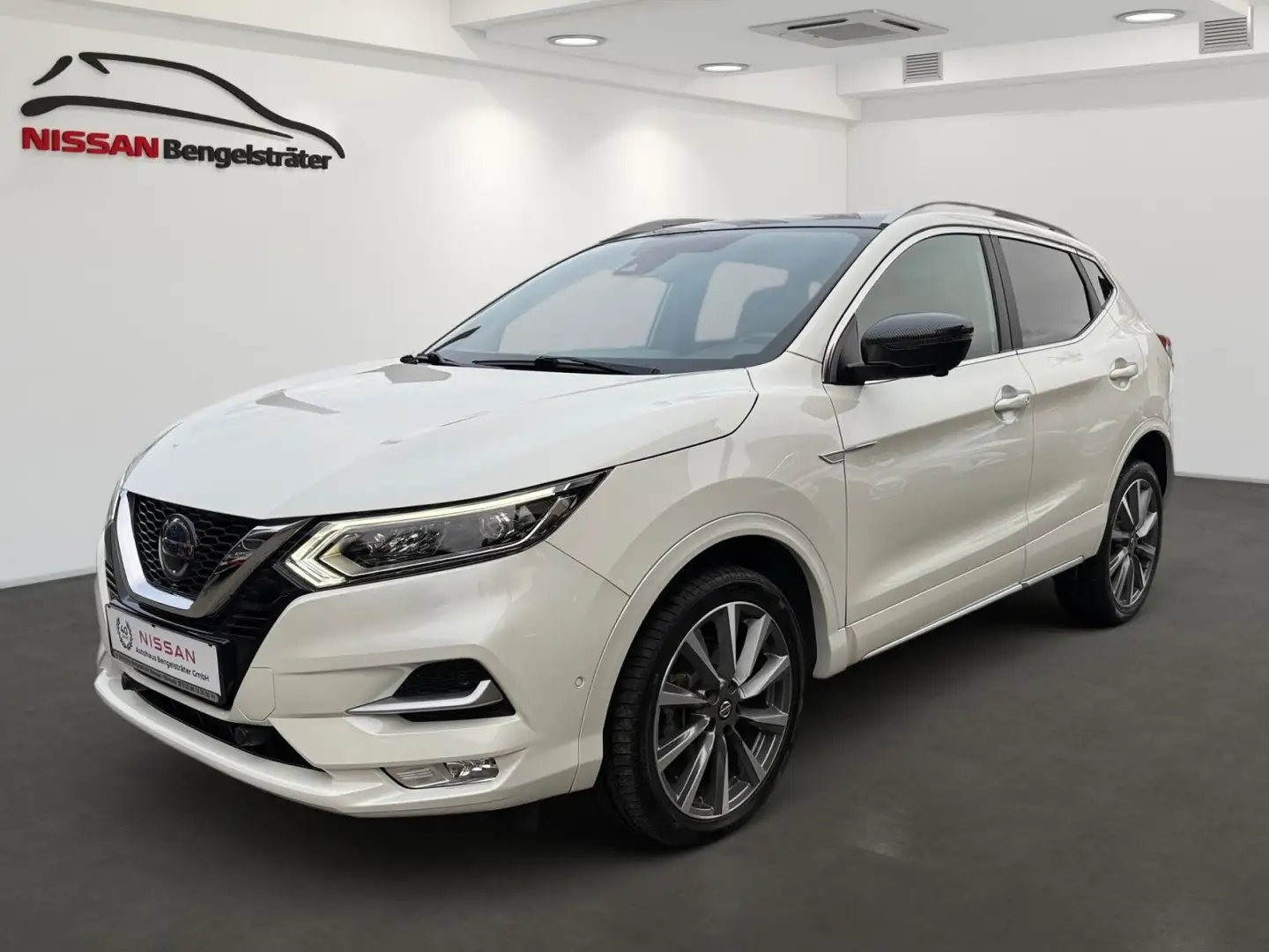 Nissan Qashqai 1.7 dCi Tekna+ 4x4 AHK Weiß - 2