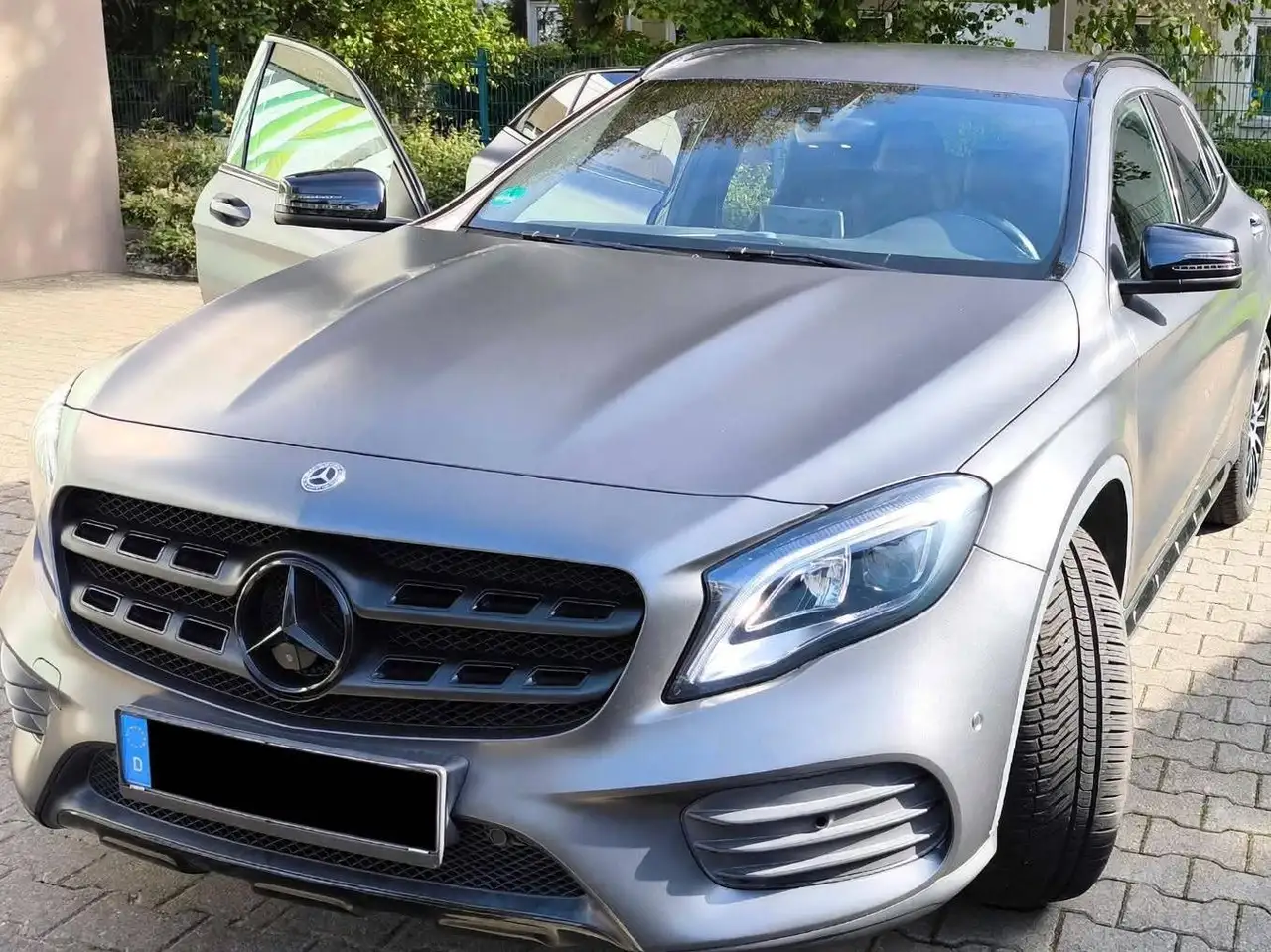 2017 Mercedes-Benz GLA 200 GLA 200 Urban, photograph 5