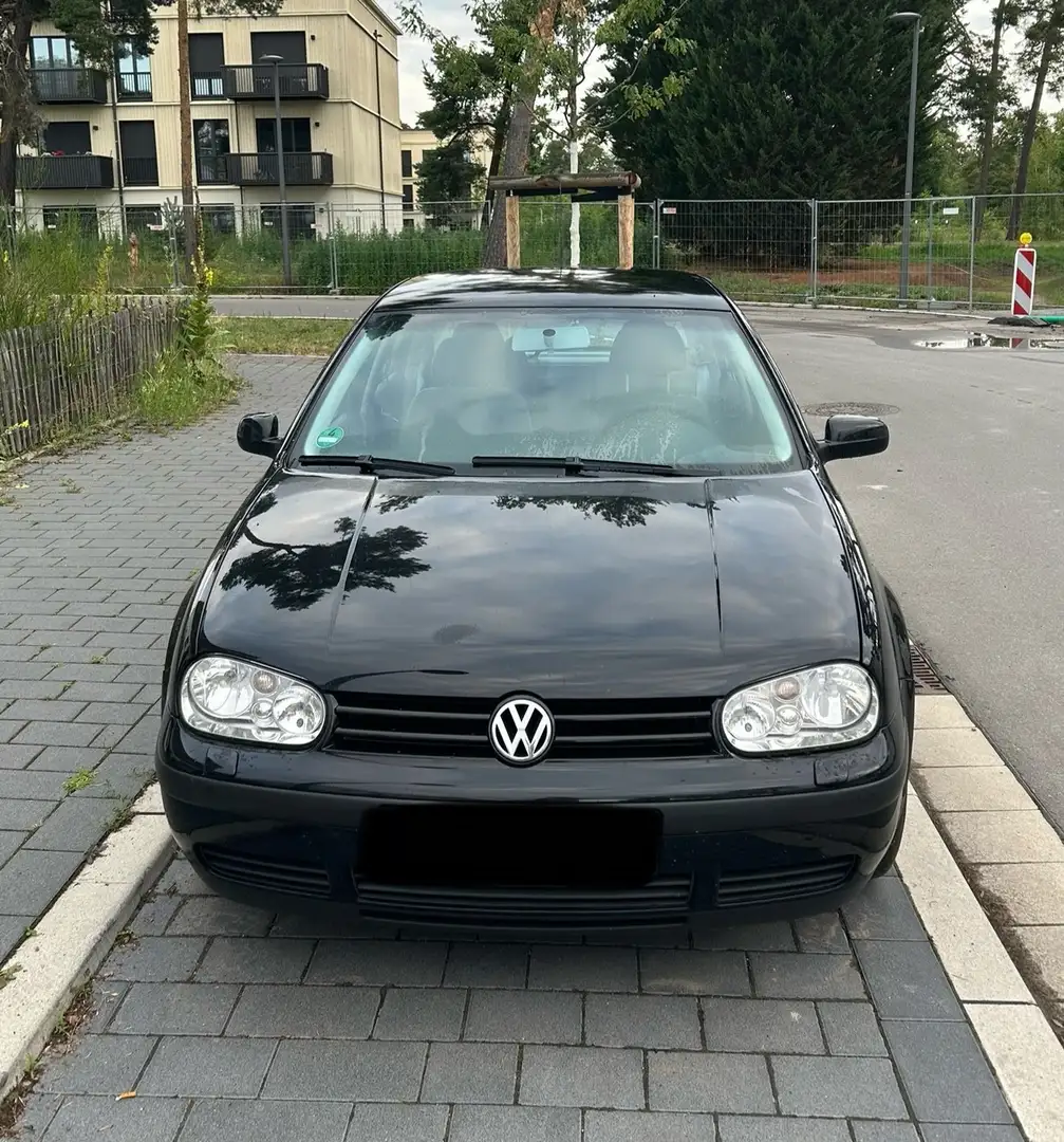 Volkswagen Golf 1.6 Special - 2