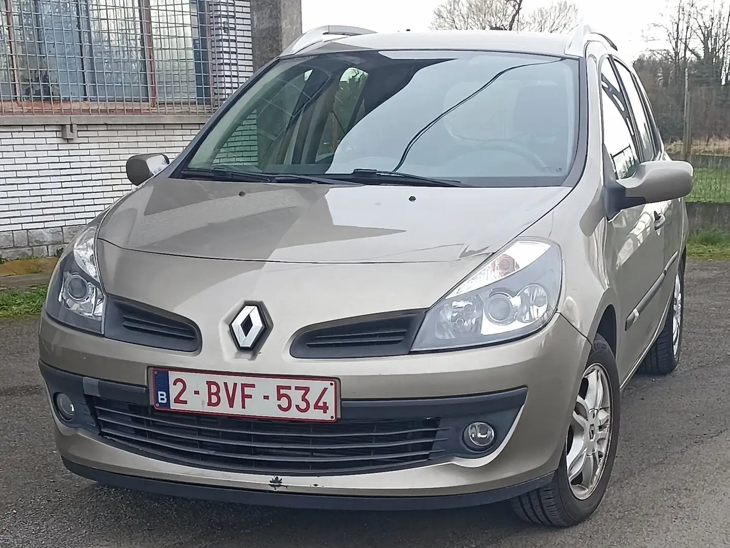 Renault Clio 1.2i Expression Quickshift Grijs - 2