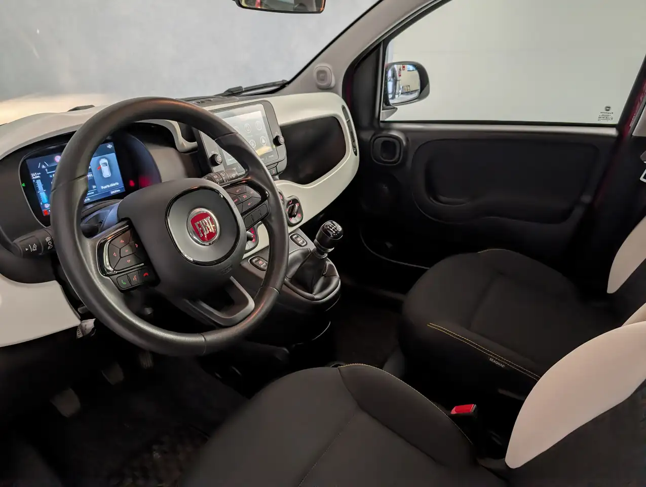 Fiat Panda 1.0 HYBRID 70CV PANDINA CROSS 10