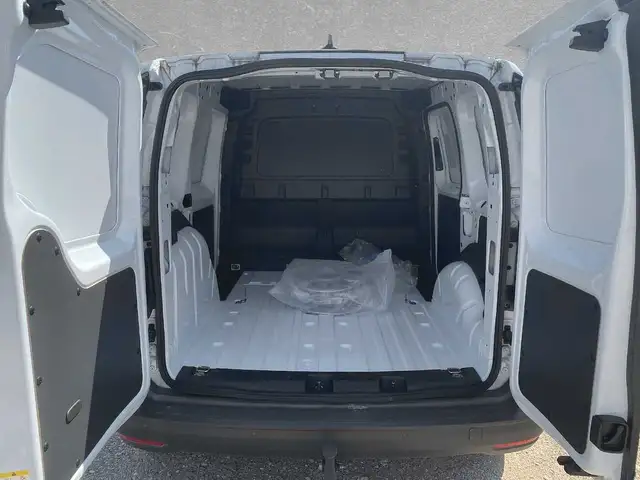 Ford Transit Connect view 10
