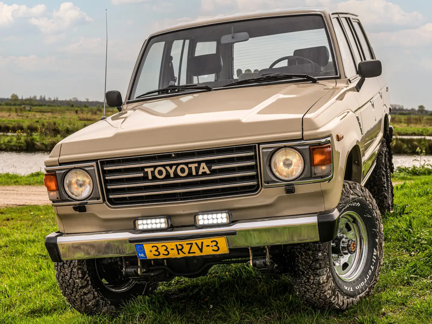 Toyota Land Cruiser Land Cruiser 4.2 Beige - 1