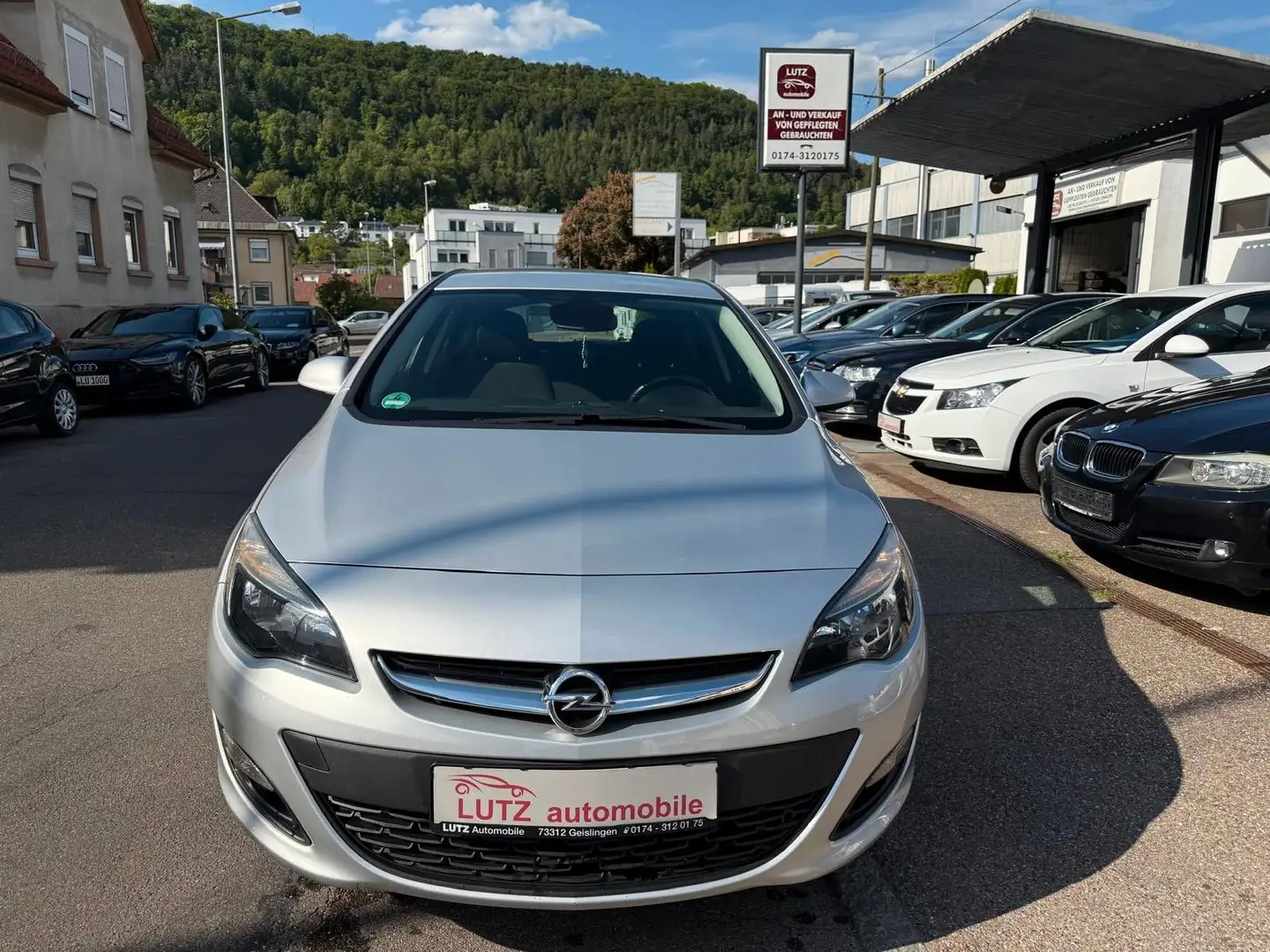 Opel Astra J Lim. 5-trg. Edition-Euro 6 Silber - 1