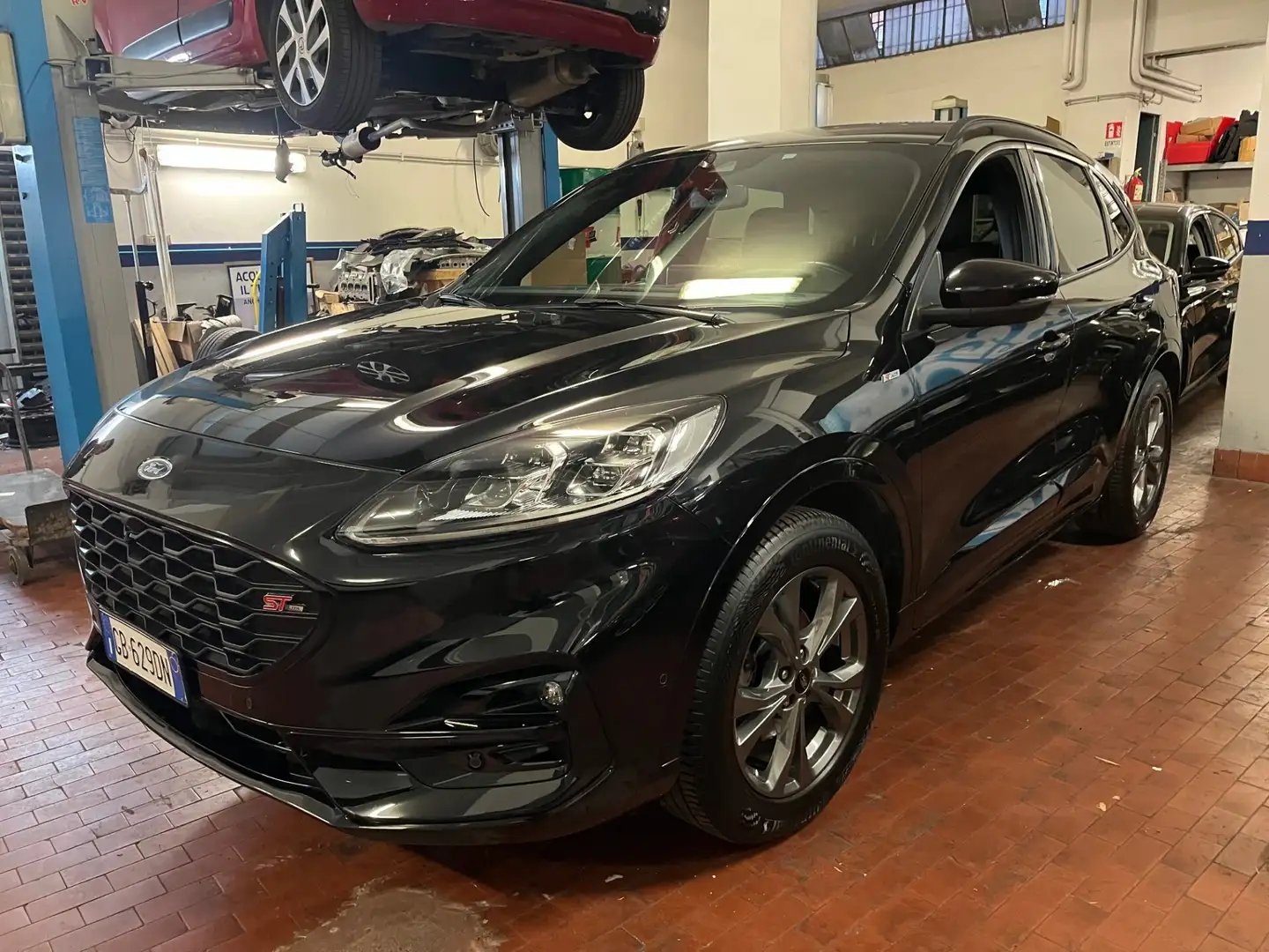 Ford Kuga Kuga 1.5 EcoBoost 150 CV ST-Line X FULL OPTIONAL Noir - 2