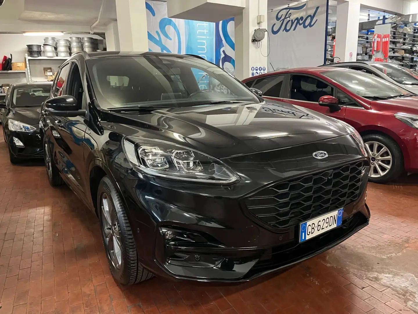 Ford Kuga Kuga 1.5 EcoBoost 150 CV ST-Line X FULL OPTIONAL Noir - 1